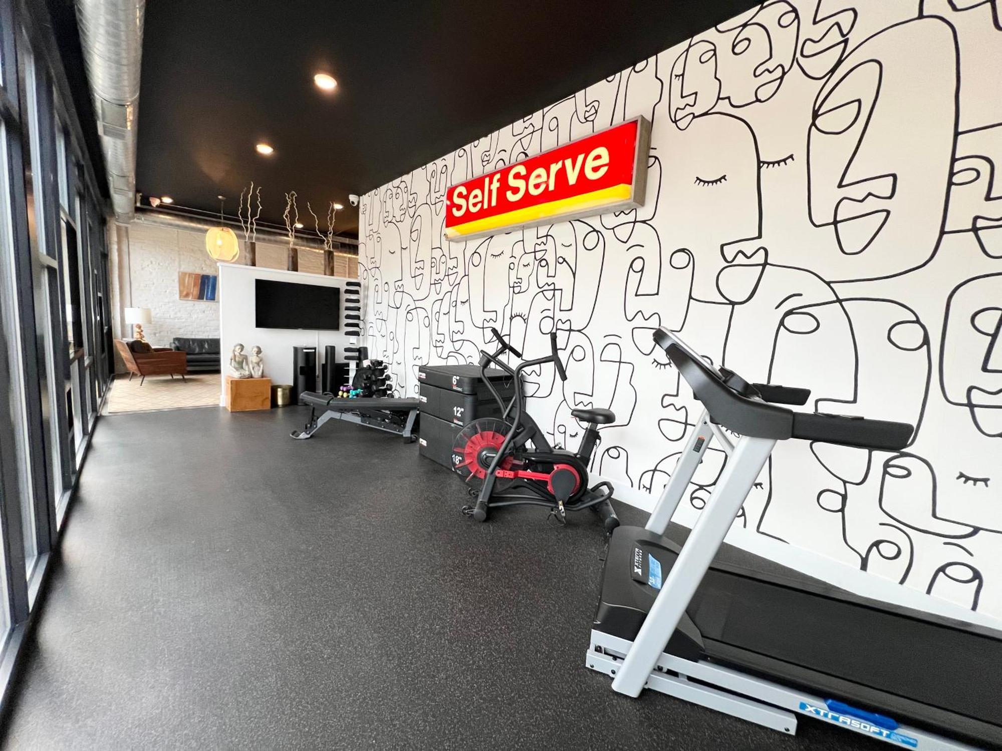 The Hive 302 King With Balcony 호텔 윌밍턴 외부 사진